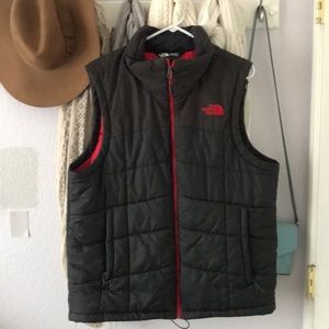 Men’s North Face Vest